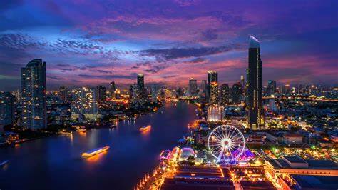 Navigating the Heart of Thailand: Essential Tips for Traveling Through Bangkok